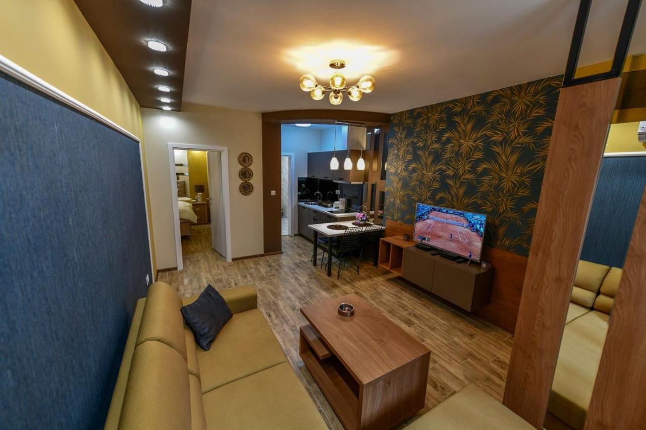 קראלג'בו Apartman Dolar מראה חיצוני תמונה